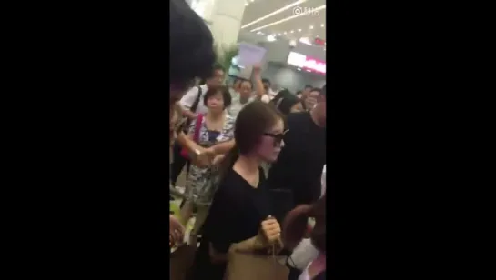 [FANCAM] 160805 T-ARA arrived to Shanghai 2