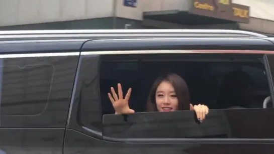 [Fancam] 160605 Jiyeon - Birthday Party - leaving