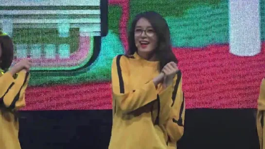 [Fancam] 141225 Jiyeon - YaYaYa