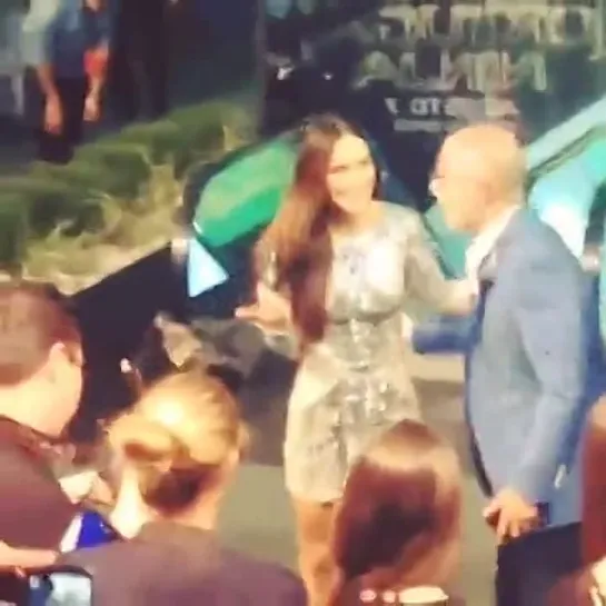 Megan Fox at TMNT premiere, Mexico city, 29/7 [2]