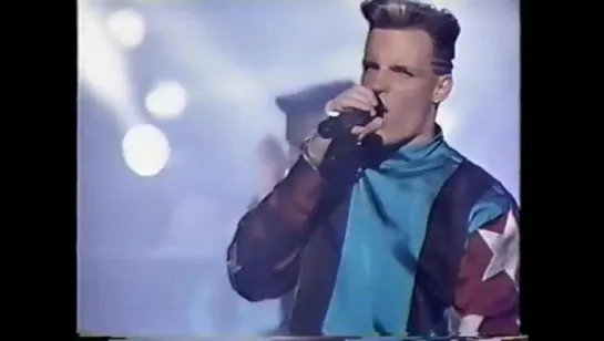 Vanilla Ice “Ice Ice Baby“ [The Arsenio Hall Show 1990]