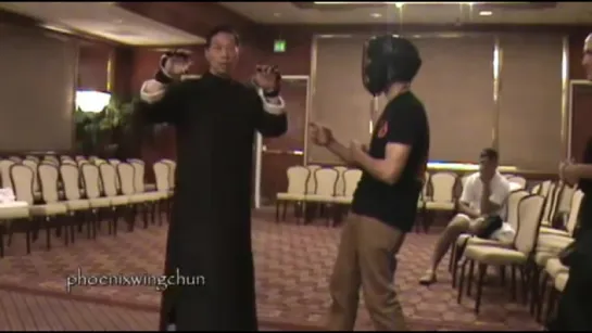 Sifu Samuel Kwok Demonstrating Basic Wing Chun Techniques