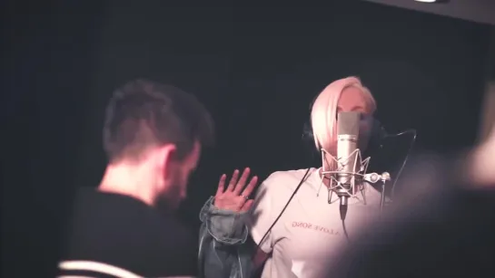 Gareth Emery  Emma Hewitt - Take Everything (Unplugged)