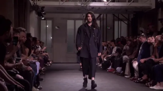 YOHJI YAMAMOTO FASHION SHOW MENSWEAR SPRING SUMMER 2017