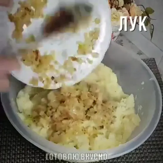 БЫСТРЫЕ ПИРОЖКИ С КАРТОШКОЙ