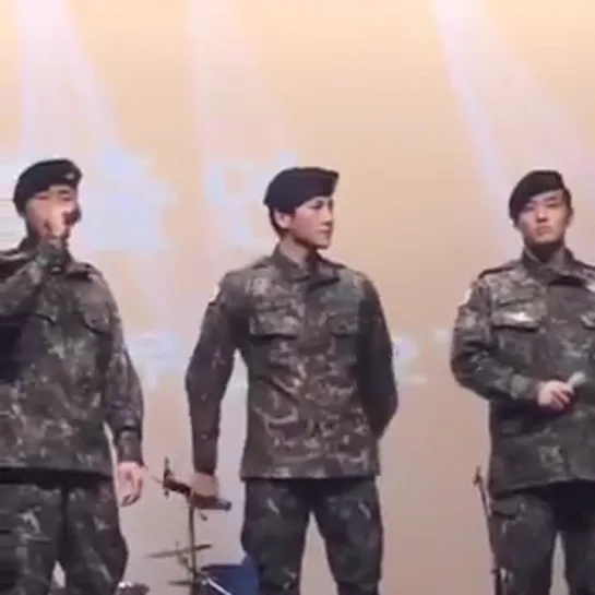 [181218] Выступление на "Ministry of National Defense Year End Concert"