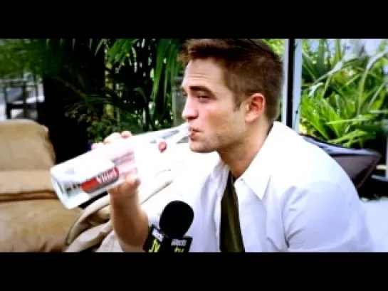 Rob Featured in Les InRockuptibiles Cannes Behind The Scenes Video