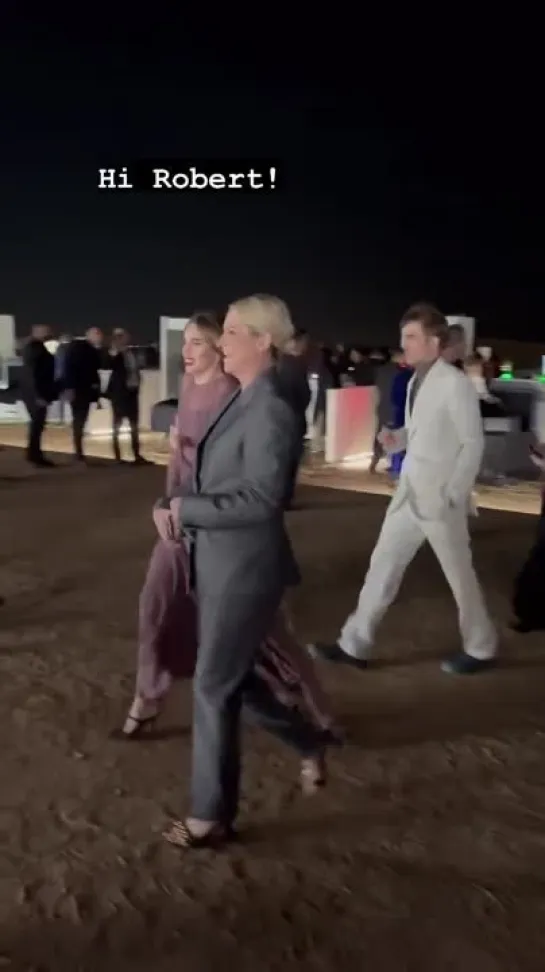 Robert Pattinson and Suki Waterhouse at #DiorMenFall in Giza (Egypt), 03.12.2022