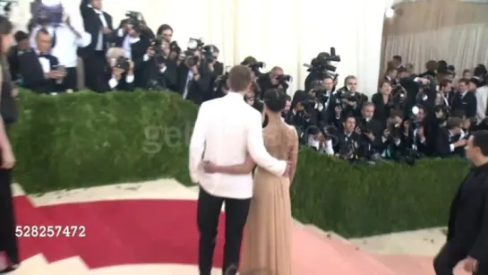 Rob and Tahliah at the MET Gala - 02.05.2016