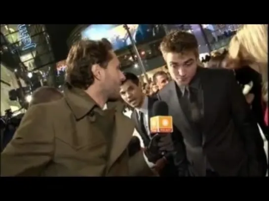 Polsat (Польша):Rob, Kristen and Taylor Interview at the UK Premiere,16.11.2011