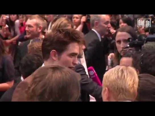 BildOnlineTv: Robert Pattinson sorgt für Kreischalarm (Wasser für die Elefanten) - Berlin