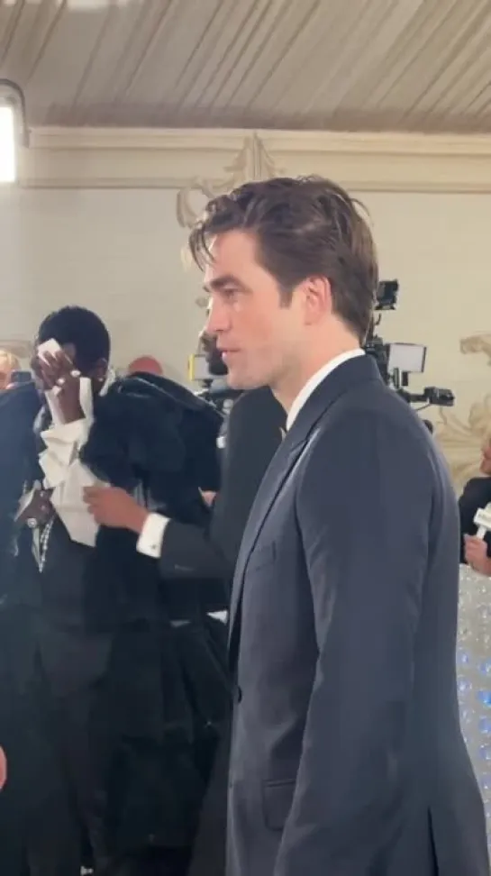 Robert Pattinson at the #MetGala, 01.05.2023