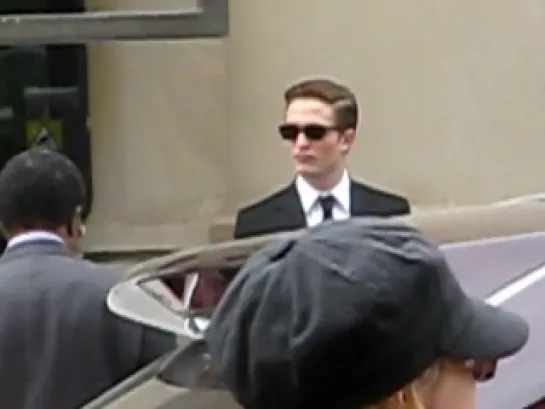 Robert Pattinson, Cosmopolis set, Toronto, on - june 12, 2011-6