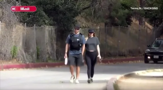 Rob & Suki enjoying a hike in LA, 10.11.2023