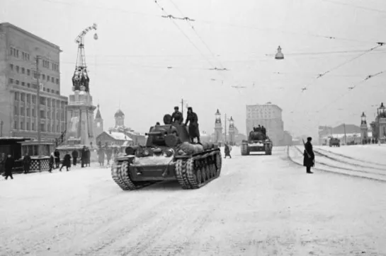 Парад, на Красной площади 7 ноября 1941, оборона Москвы. (Назад в будущее СССР 2.0)