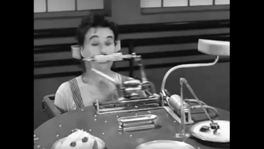 Charlie Chaplin - Eating Machine