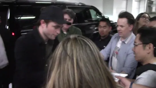 Robert Pattinson Lives The "High Life" In Hollywood With His Fans