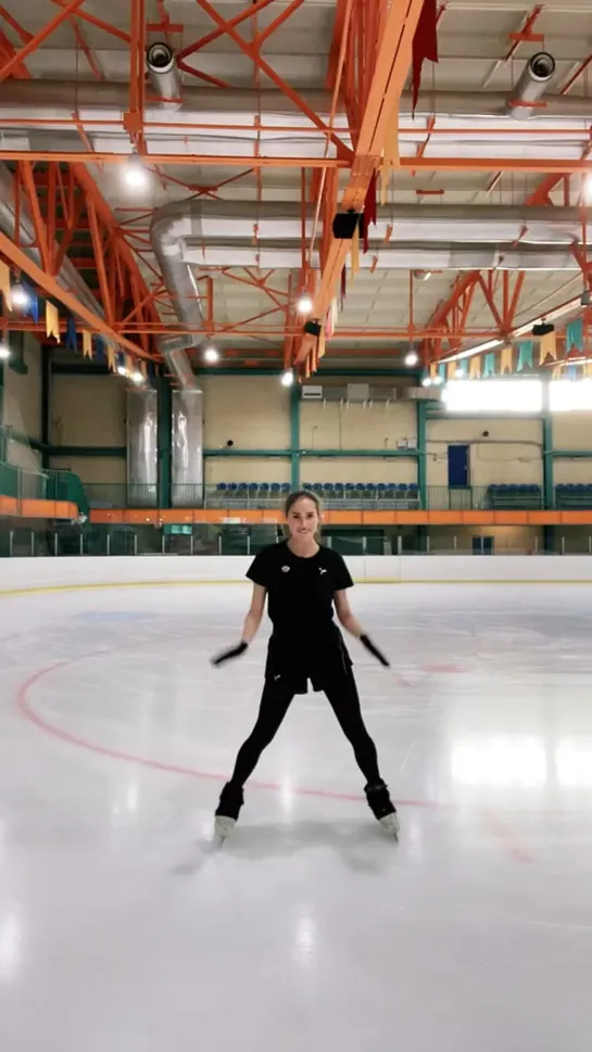 Ещё чуть-чуть льда ⛸❤️  alina_zagi_