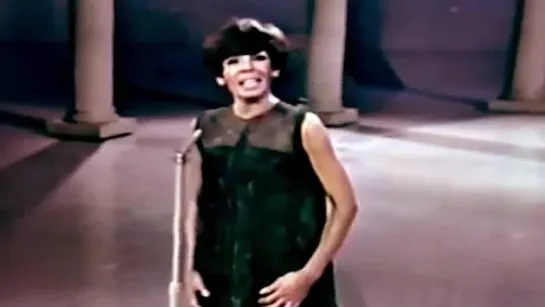 Strangers In The Night - Shirley Bassey - Live 1967