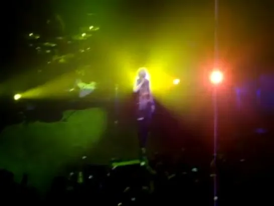 The Pretty Reckless - Make Me Wanna Die (En Chile, 1 de Agosto 2012)