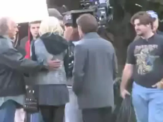 Taylor Momsen On The Set Of Gossip Girl