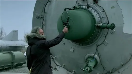 Top Gear - James May attempts to ignite a SS-18 Satan nuclear missile with a lighter