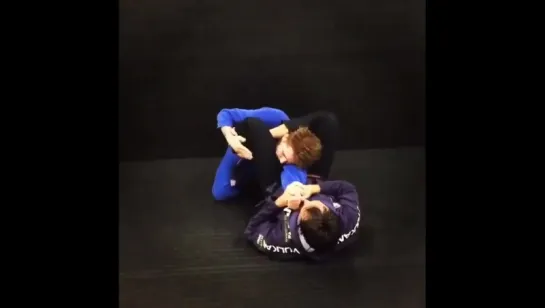 Triangle choke & armbar