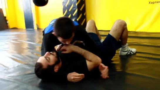 Треугольник руками (Arm triangle)