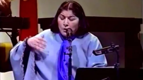 Mercedes Sosa - Todo Cambia (Videoclip)