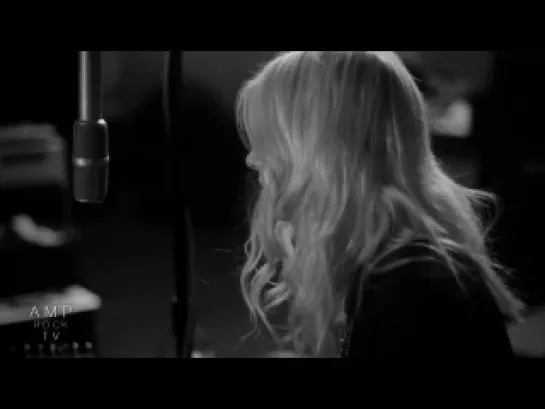 The Pretty Reckless - Cold Blooded ( AMP Rock TV)