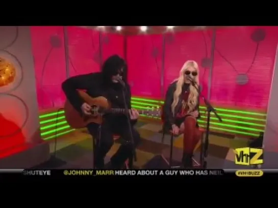 The Pretty Reckless - Make Me wanna Die (with interview)