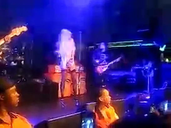 The Pretty Reckless- Miss nothing at the O2