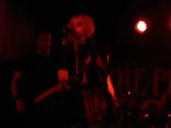 The Pretty Reckless - Hit Me Like a Man (1 апреля 2012: Frankies Innercity) Toledo, Ohio