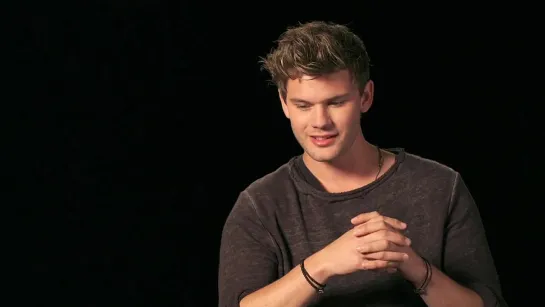 Interview with Jeremy Irvine - "Harry Burnstow"