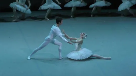 Swan Lake - Vorontsova and Latypov PDD and final