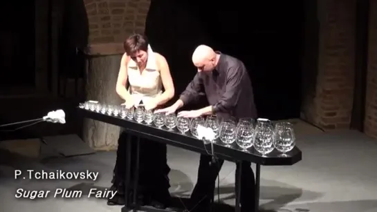 Sugar Plum Fairy by Tchaikovsky - GlassDuo LIVE (glass harp)