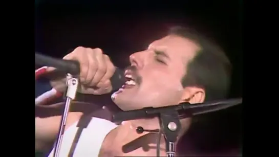 Queen - Who Wants To Live Forever (Live At Wembley Stadium, Friday 11 July 1986)