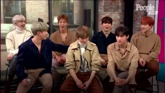 [VK][181215] Wonho wishing to raise Kihyun @ PeopleTV