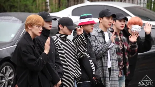 [VK][180406] MONSTA X arriving at Music Bank @ 147 Company