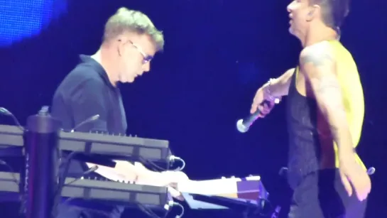 Depeche Mode - Just Cant Get Enough live at Vilnius 2013