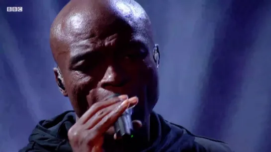 Seal - Kiss From A Rose (Radio 2 In Concert - in the BBC Radio Theatre) - 26/11/2015