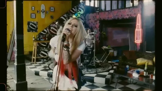 Avril Lavigne - Bite Me