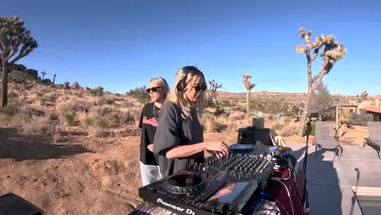 Eli & Fur - Live from Bustn B Ranch, Joshua Tree [14.12.2023]