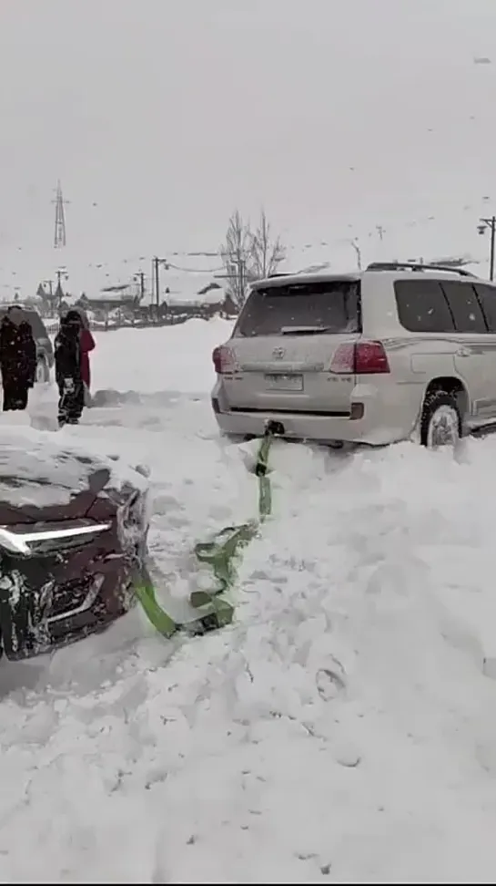 Вот она вся мощь Крузака, вытащит кого хочешь.