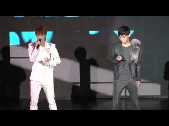 [Fancam] 120401 EXO Showcase: Luhan & Chen - What Is Love