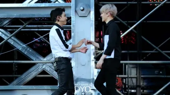 [FANCAM] 150801 EXO PLANET #2 –The EXOluXion in Chengdu PLAYBOY D.O. focus