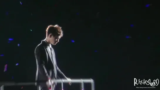 [FANCAM] 120818 EXO D.O. @ SMTOWN Missing you