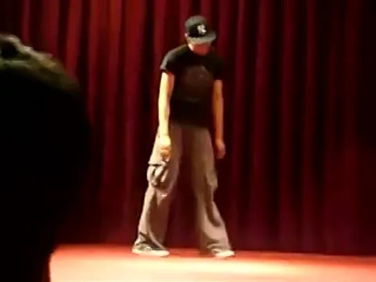 EXO Kai Predebut School Performance "Let Me Know" (Travis Garland)