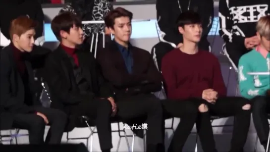 [151202] EXO react to SNSD win Best Female Group @ MAMA 2015