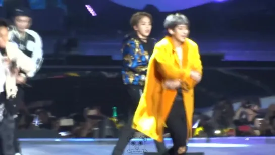 [Fancam]151202 XIUMIN FOCUS Call me baby lightsaber Drop that Love me right @ MAMA